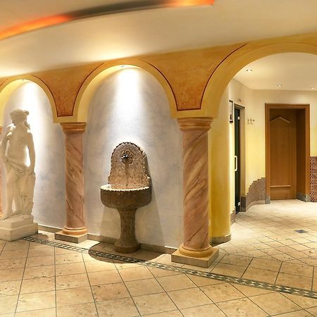 Hotel Maria Theresia シランドロ エクステリア 写真
