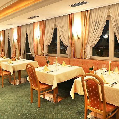Hotel Maria Theresia シランドロ エクステリア 写真