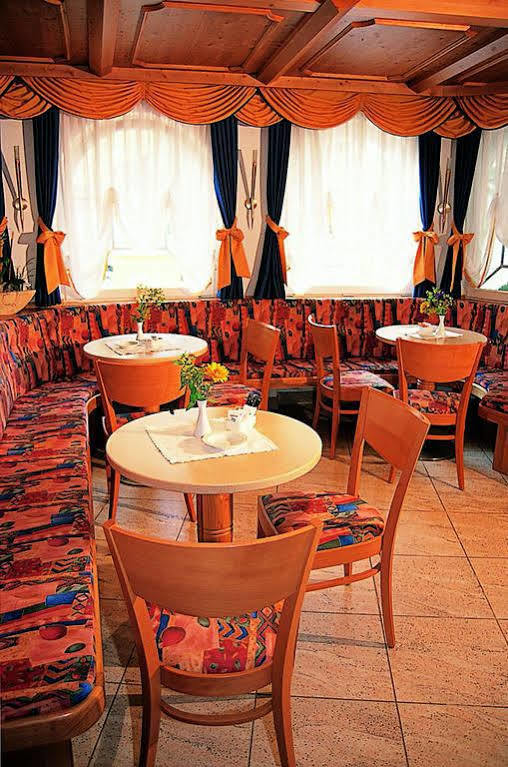 Hotel Maria Theresia シランドロ エクステリア 写真